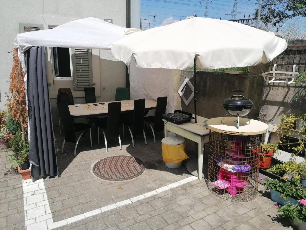 Chambre Double Last Minute Payerne Exteriér fotografie
